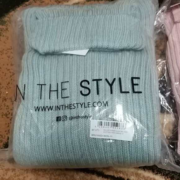 Dress..FIRM - Picture 13 of 14